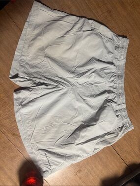 Columbia Light Gray Men's Athletic Shorts